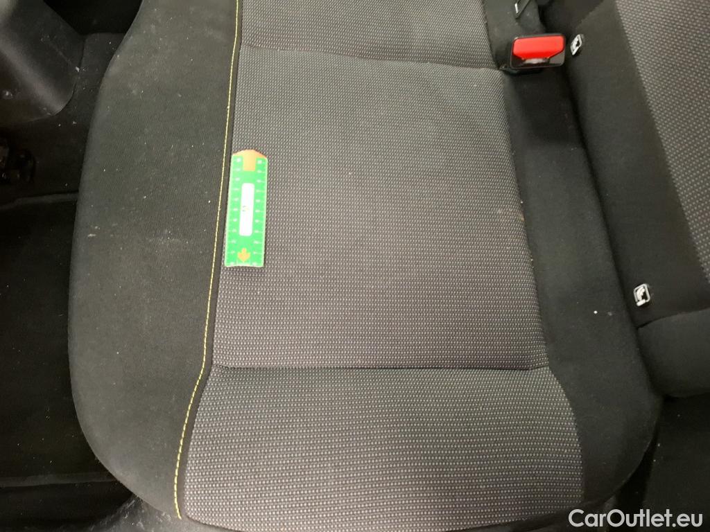  Citroen  C3  Feel Business 1.2 PureTech 80CV BVM5 E6d #17