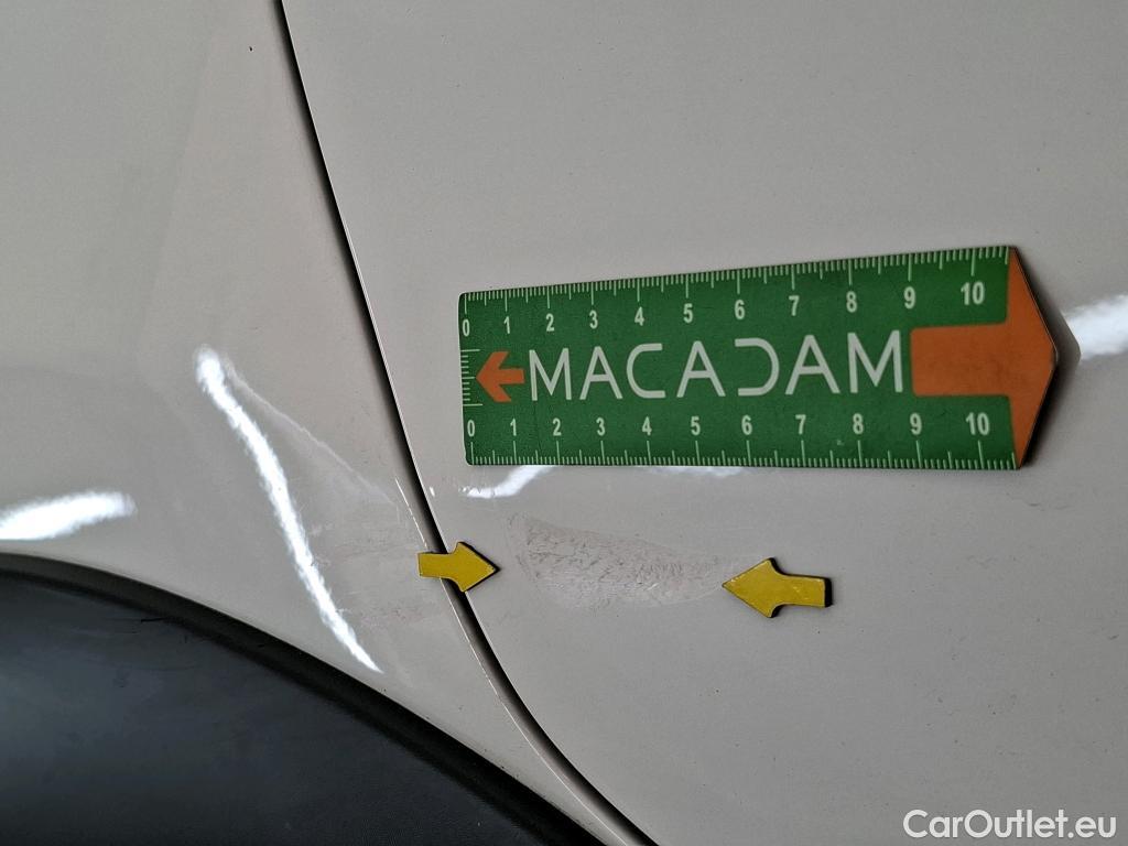  Citroen  C3 CITROEN  5p Berline PureTech 82 BVM Feel Business #3