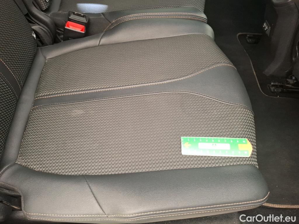  Peugeot  5008  GT 1.2 PureTech 130CV BVM6 7 Sieges E6d #5