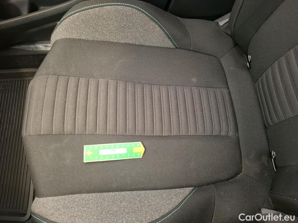  Peugeot  3008  II Style 1.5 HDi 130CV BVA8 E6d #22