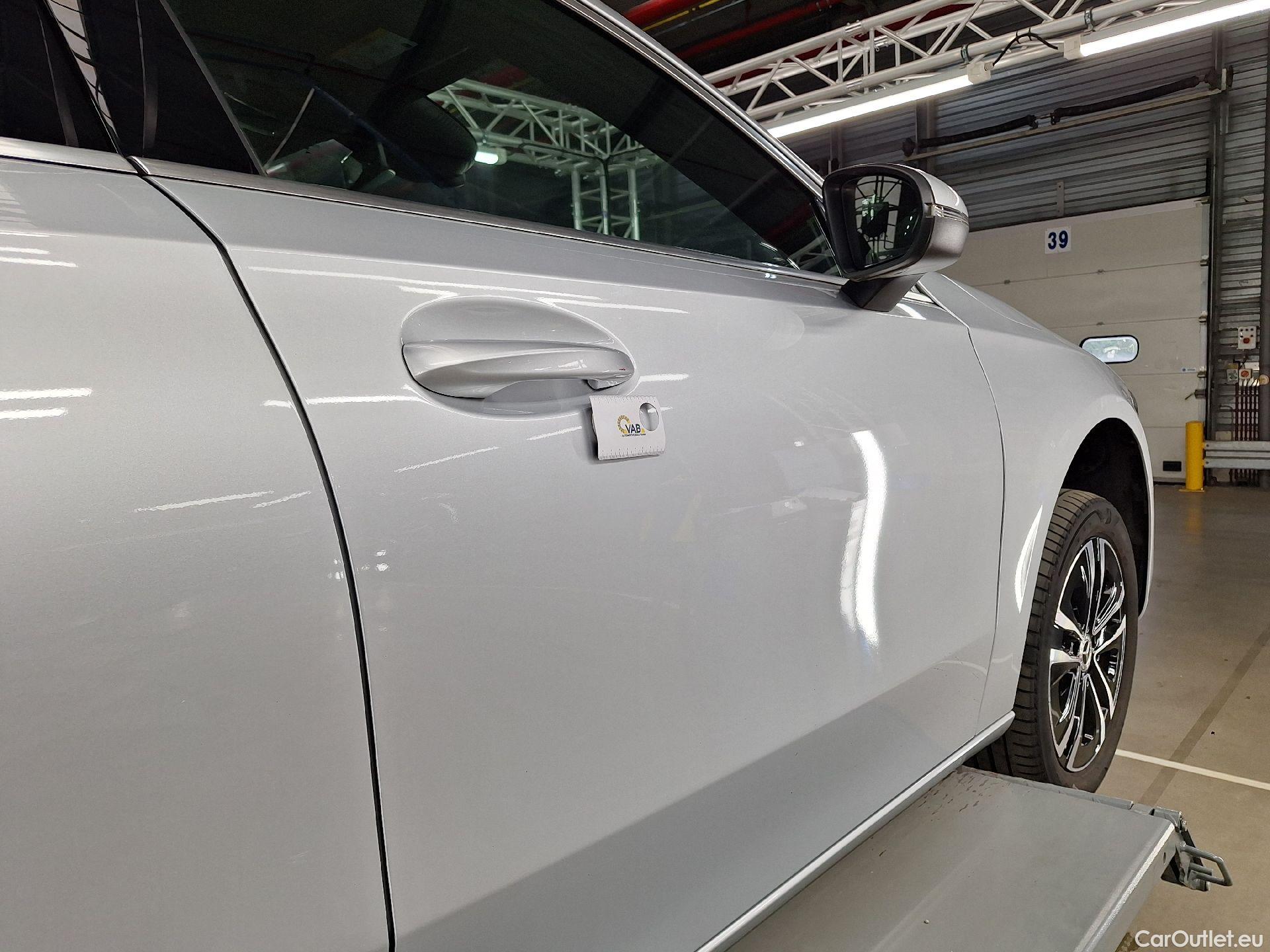  Mercedes  A-Klasse Mercedes, A-Class B.FL'22 PHEV, Mercedes-Benz  Limousine A 250 e Business  #24