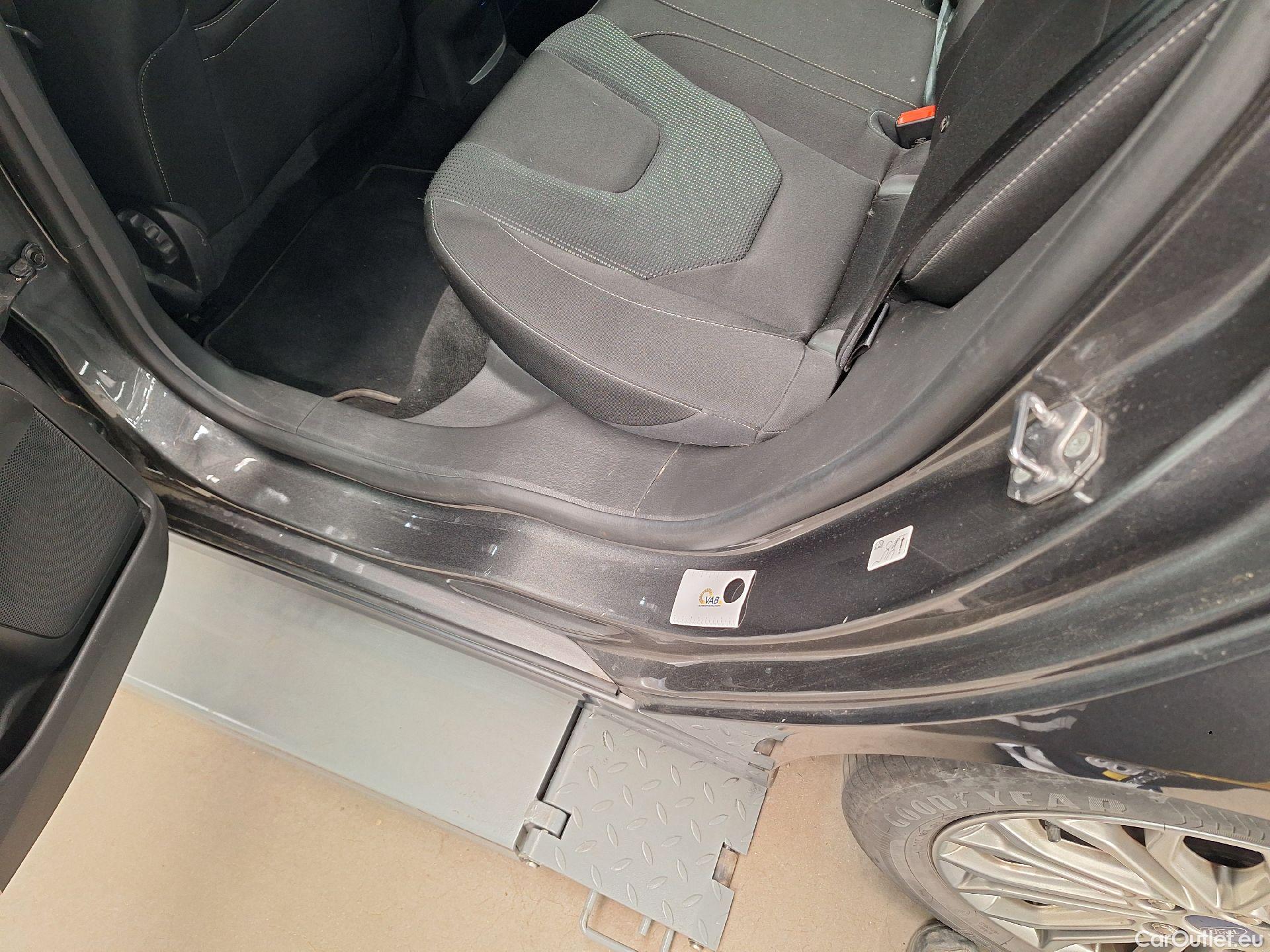  Ford  Mondeo Ford,  SW '14, Ford  Clipper 2.0 HEV 140kW Aut. Titanium HE #5