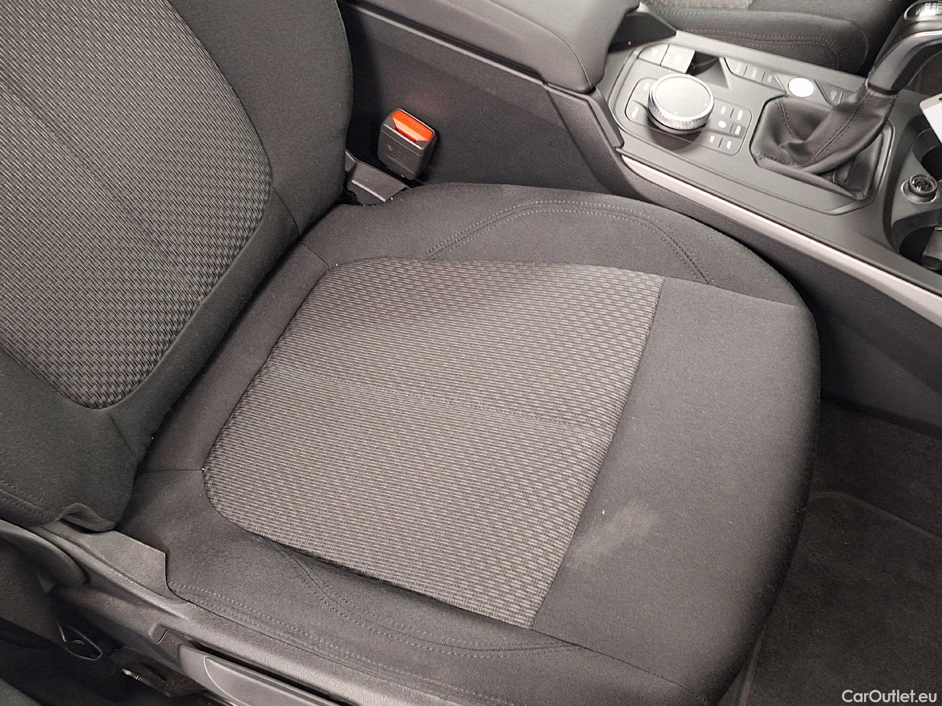  Bmw  Serie 1 BMW, 1-serie '19, BMW 1 Reeks Hatch 116d (85 kW) 5d #28
