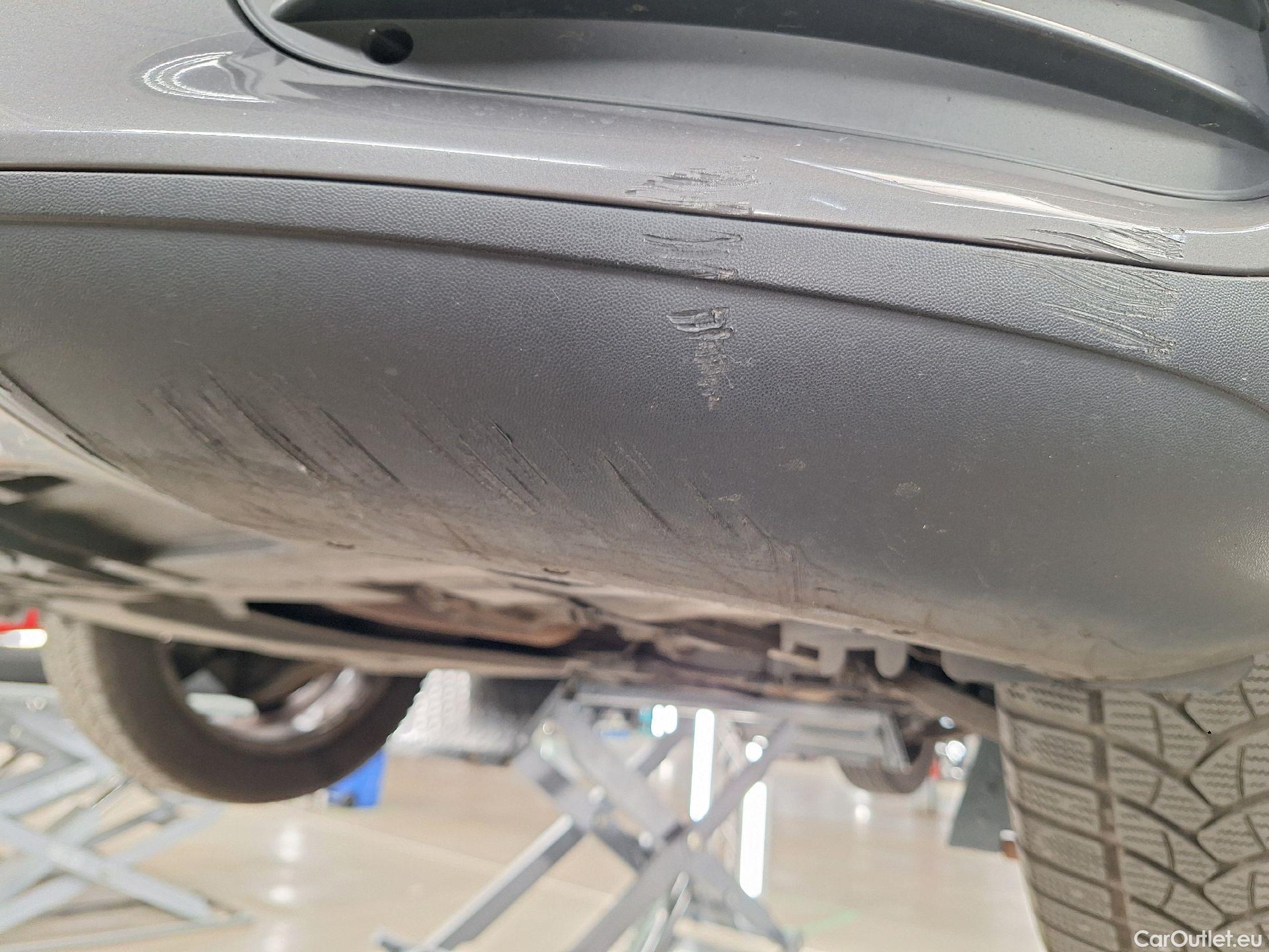  Mercedes  GLA Mercedes,  FL'17, Mercedes-Benz   200 5d #55