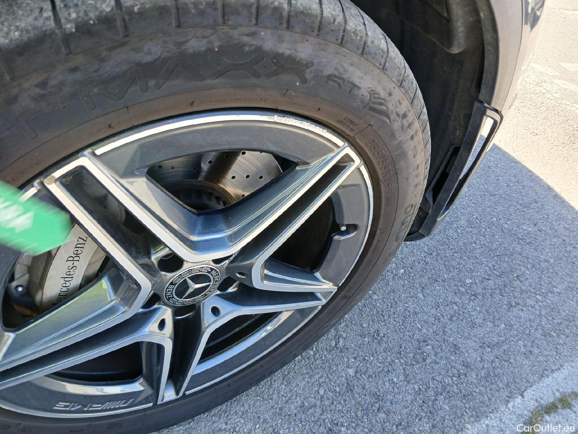  Mercedes  G-Klasee MERCEDES-BENZ Clase GLC / 2019 / 5P / todoterreno GLC 300 de 4MATIC (AC) #31