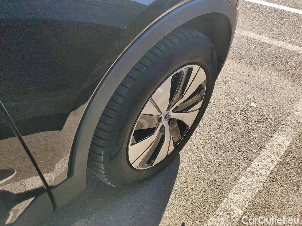  Volvo  XC 40 VOLVO XC40 / 2017 / 5P / todoterreno 1.5 T5 Twin Recharge Inscription Ex Auto #7
