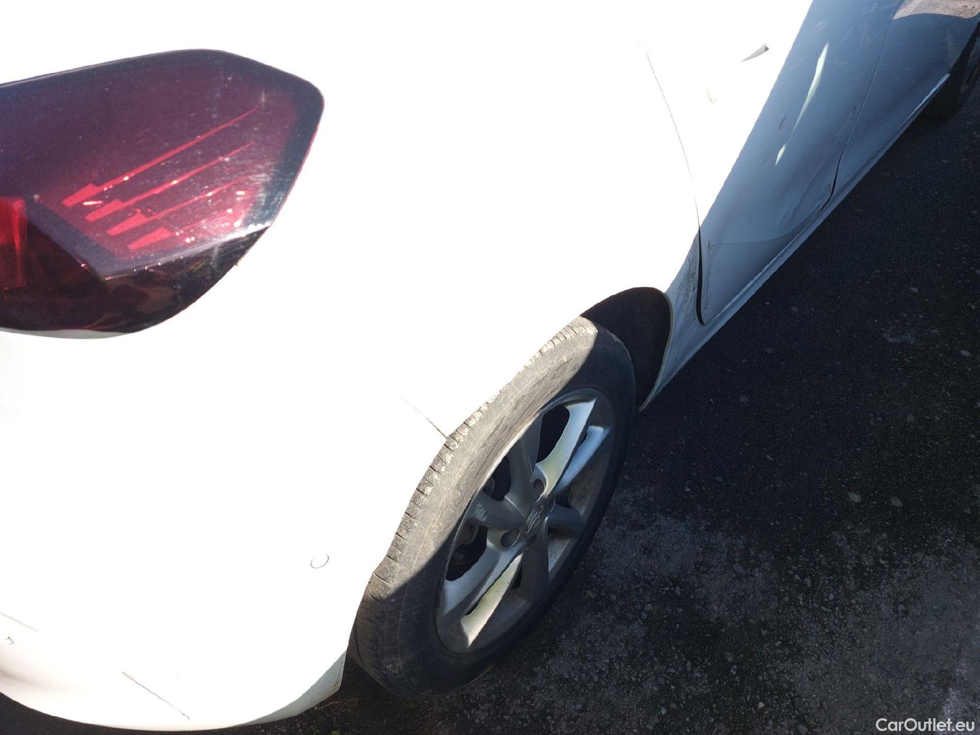  Opel  Corsa OPEL  1.2T XHL 74kW (100CV) Elegance #24