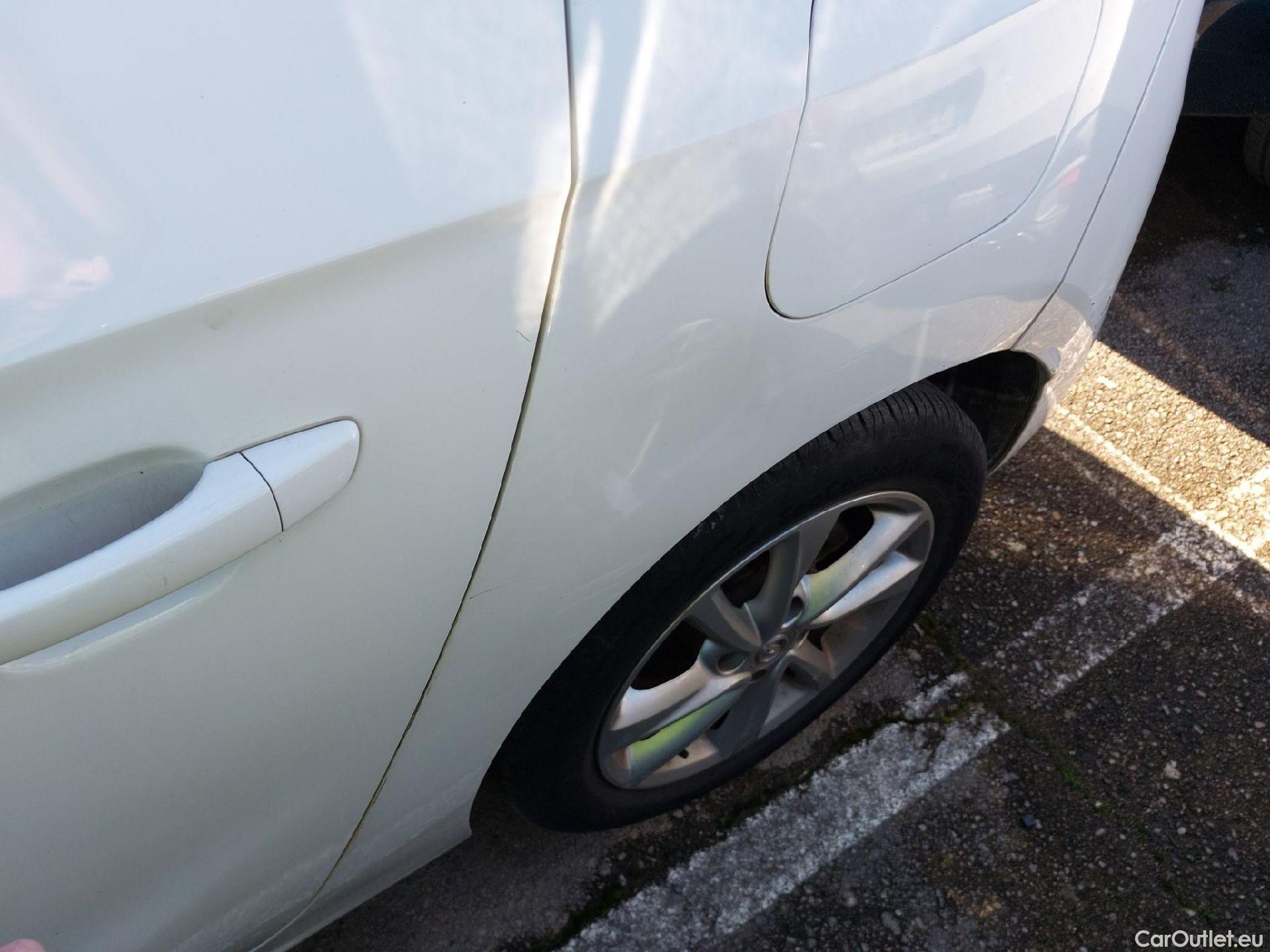  Opel  Corsa OPEL  1.2T XHL 74kW (100CV) Elegance #16
