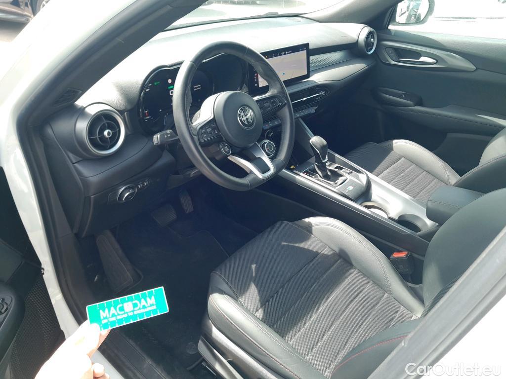  Alfa Romeo  TONALE Alfa Romeo  / 2022 / 5P / todoterreno 1.5 MHEV GASOLINA 130 CV SPRINT FWD #18