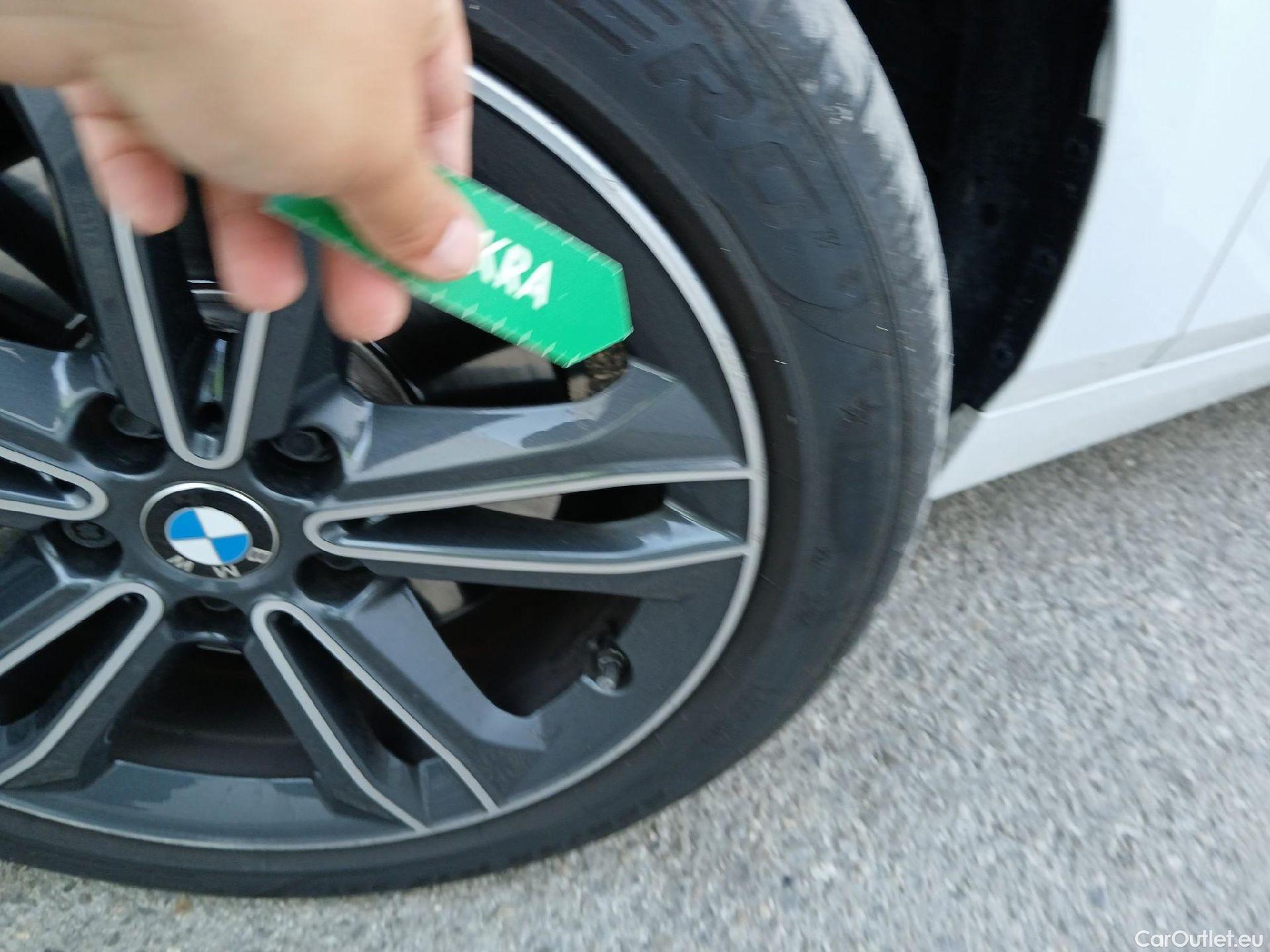  Bmw  Serie 1 BMW  / 2019 / 5P / berlina con portón 118d #15