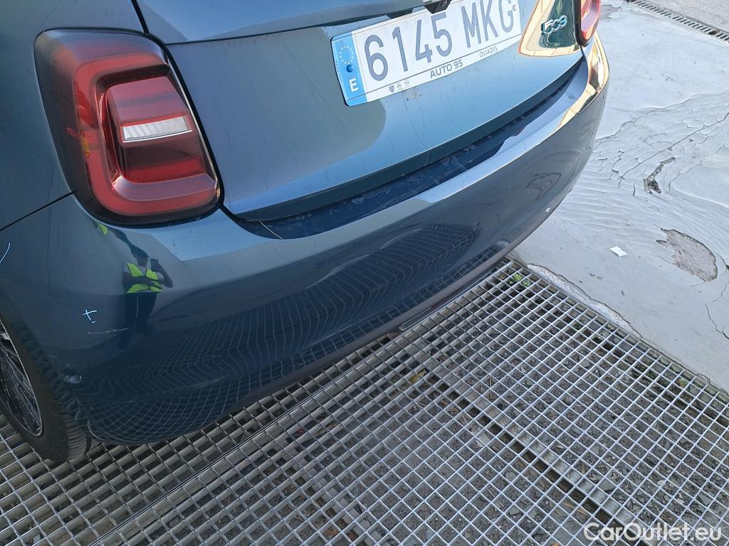  Fiat  500 FIAT  / 2020 / 4P / berlina con portón laPrima 3+1 320km 85kW (118CV)(SP)(SL) #17