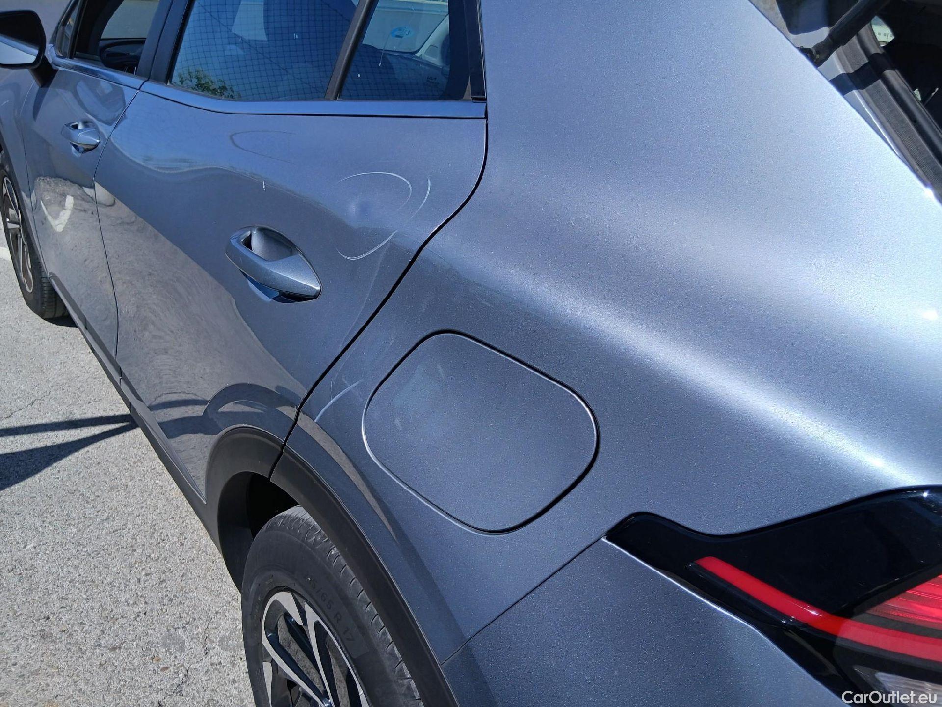  KIA  Sportage KIA  / 2022 / 5P / todoterreno 1.6 T-GDi MHEV 110kW (150CV) Drive 4x2 #22