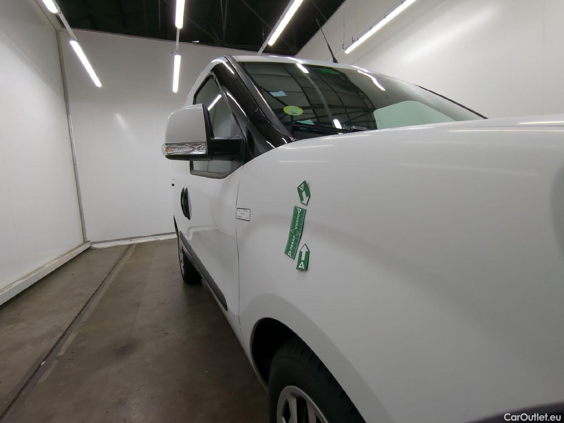  Fiat  Doblo FIAT Doblò Cargo / 2015 / 4P / Fourgonnette 1.6 Multijet 120 Pack Pro Nav #20