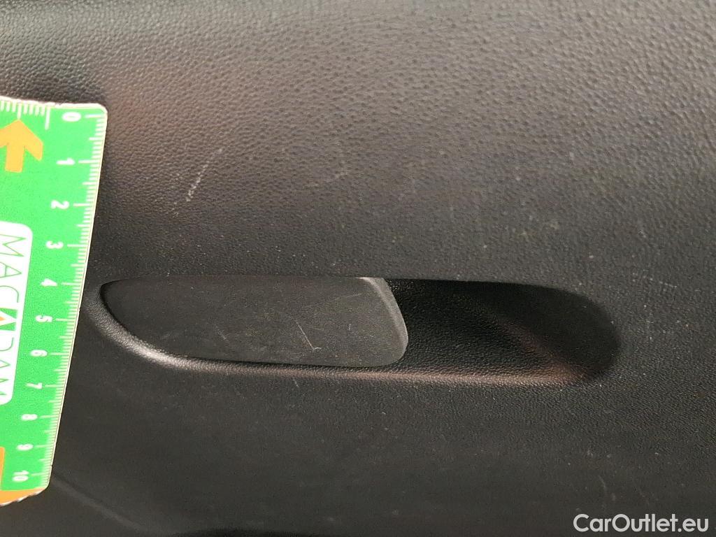  Citroen  C3  Feel Business 1.2 PureTech 80CV BVM5 E6d #10