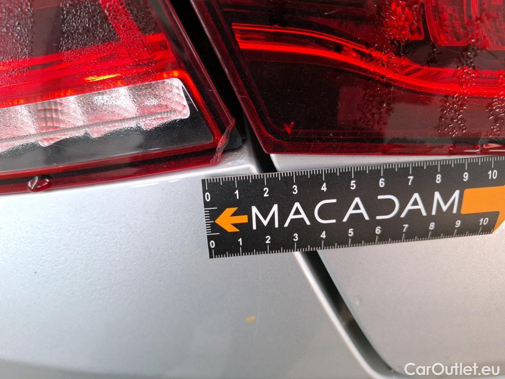  Mercedes  CLA-Klasse MERCEDES-BENZ CLA Coupe / 2019 / 4P / Coupé CLA 200 d AMG Line BA8 #9