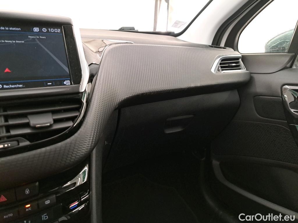  Peugeot  208  Allure Business 1.2 PureTech 110CV BVM6 E6dT #13