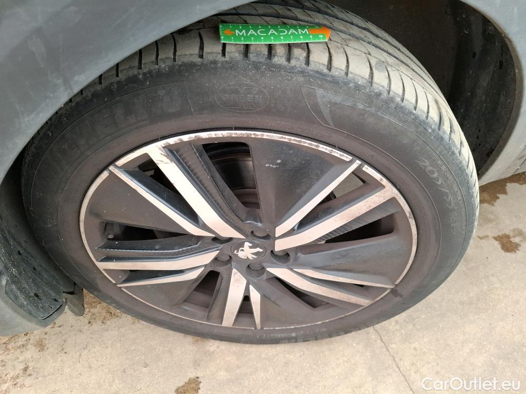  Peugeot  5008 PEUGEOT  / 2020 / 5P / SUV PureTech 180 S&S EAT8 GT Pack #10