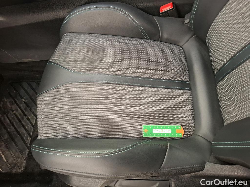  Peugeot  5008  Allure 1.2 PureTech 130CV BVA8 7 Sieges E6d #14