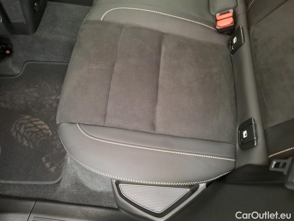  Volvo  XC 40 VOLVO XC40 / 2022 / 5P / SUV B3 163 DCT 7 Plus #17