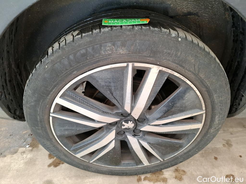  Peugeot  5008 PEUGEOT  / 2020 / 5P / SUV PureTech 180 S&S EAT8 GT Pack #14