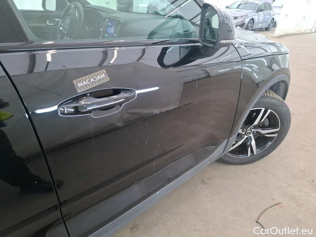  Volvo  XC 40 VOLVO XC40 / 2022 / 5P / SUV B3 163 DCT 7 Plus #19