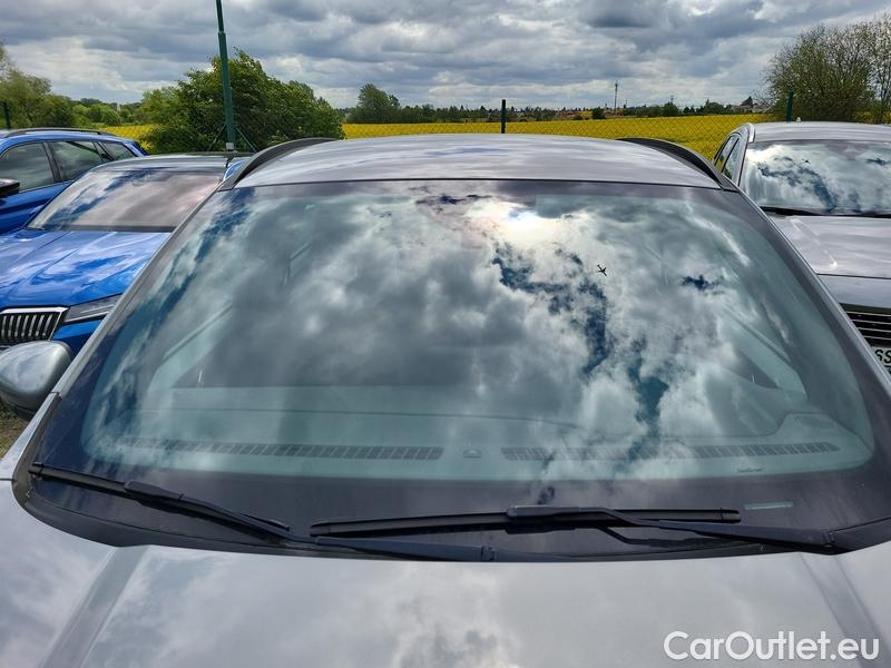  Ford  Kuga  (2019)  2.5DT HEV ST-Line AWD AT #1