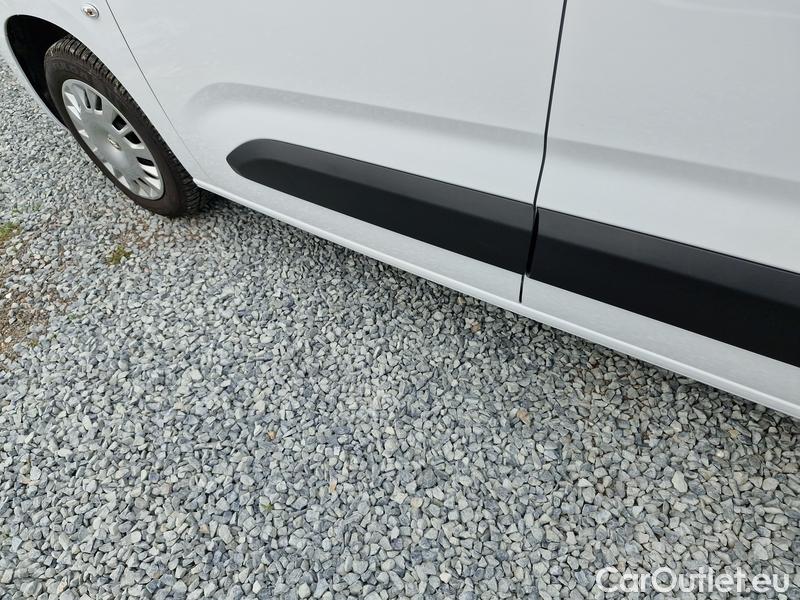  Opel  Combo  Life (E)  (2018) C.Life 1.5CDTI 75 Edition Plus #13