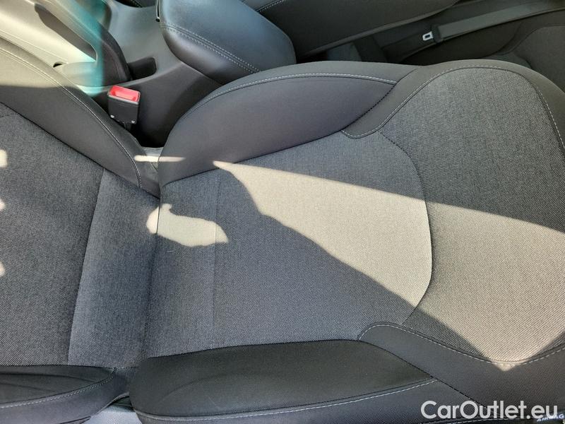  Hyundai  i30   cw (PD)(2017->)  1.5 T-GDI M.Hyb Smart kom. #11
