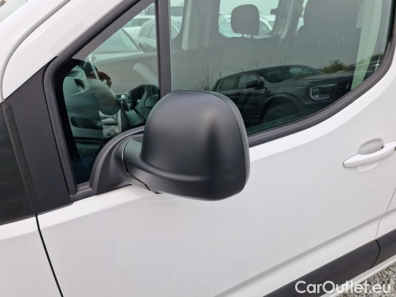  Opel  Combo  Life (E)  (2018) C.Life 1.5CDTI 75 Edition Plus #11