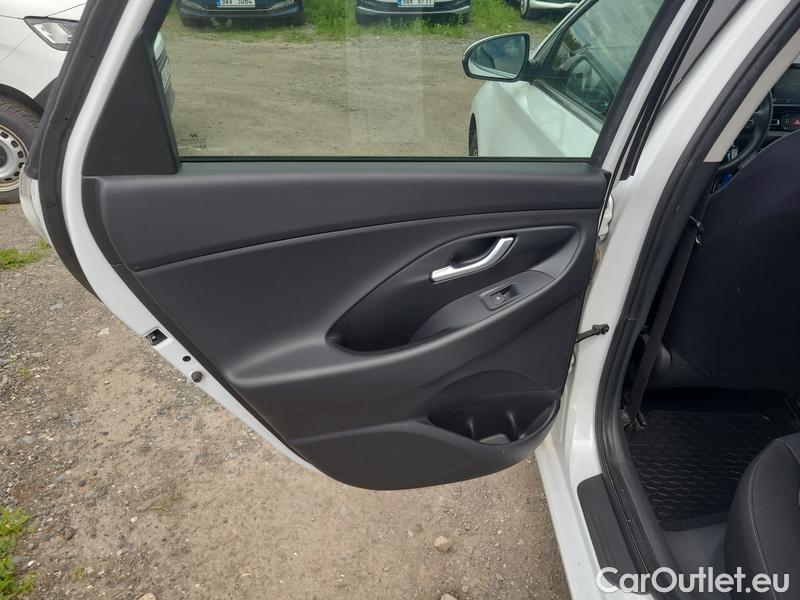  Hyundai  i30   cw (PD)(2017->)  kom.1.6CRDi 115 Smart #9