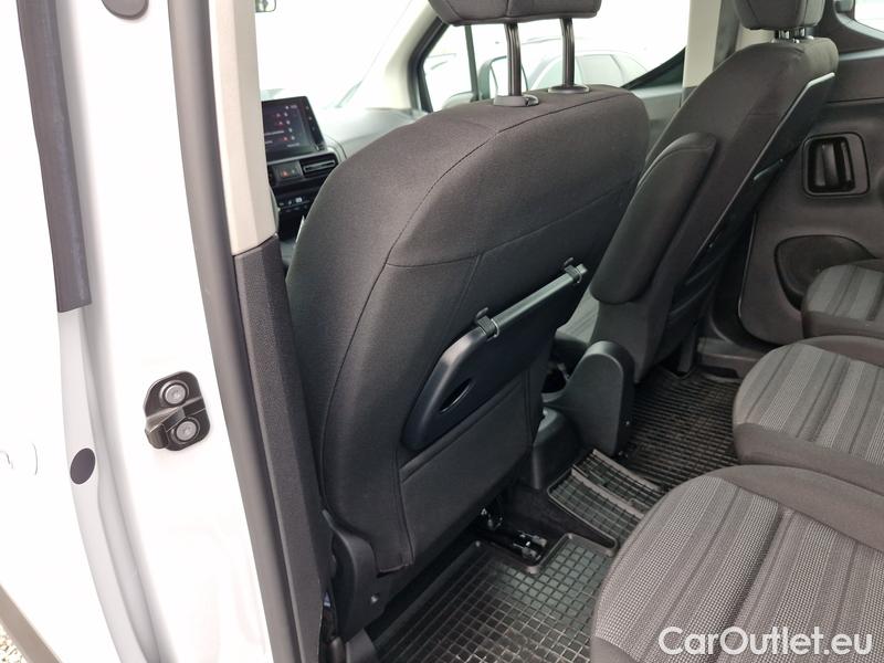  Opel  Combo  Life (E)  (2018) C.Life 1.5CDTI 75 Edition Plus #17