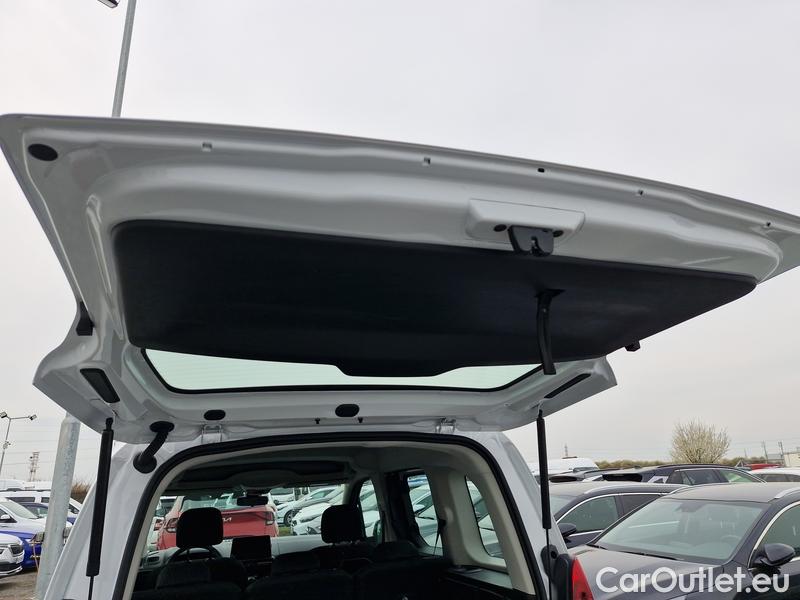  Opel  Combo  Life (E)  (2018) C.Life 1.5CDTI 75 Edition Plus #6