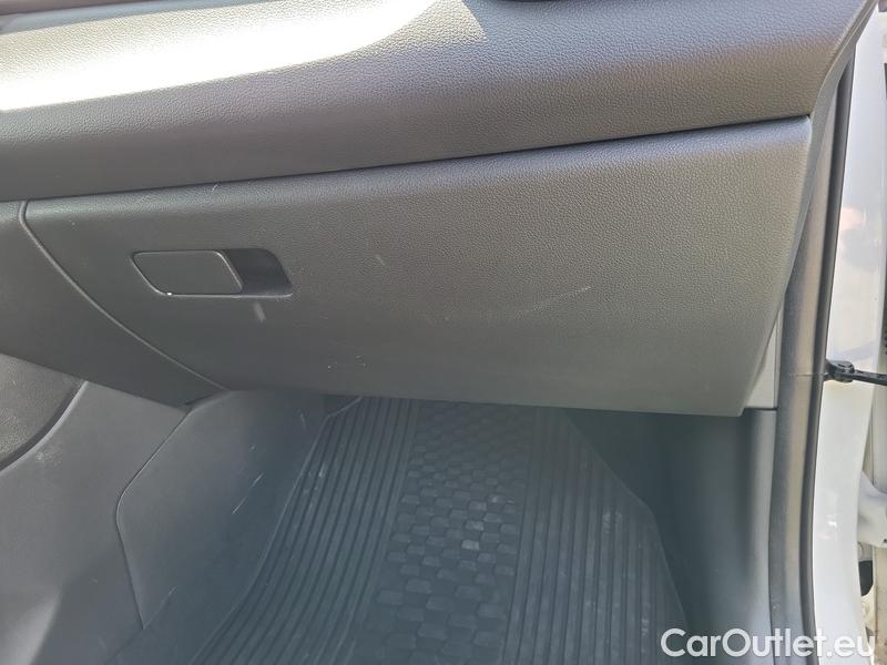  Hyundai  i30   cw (PD)(2017->)  1.5 T-GDI M.Hyb Smart kom. #6