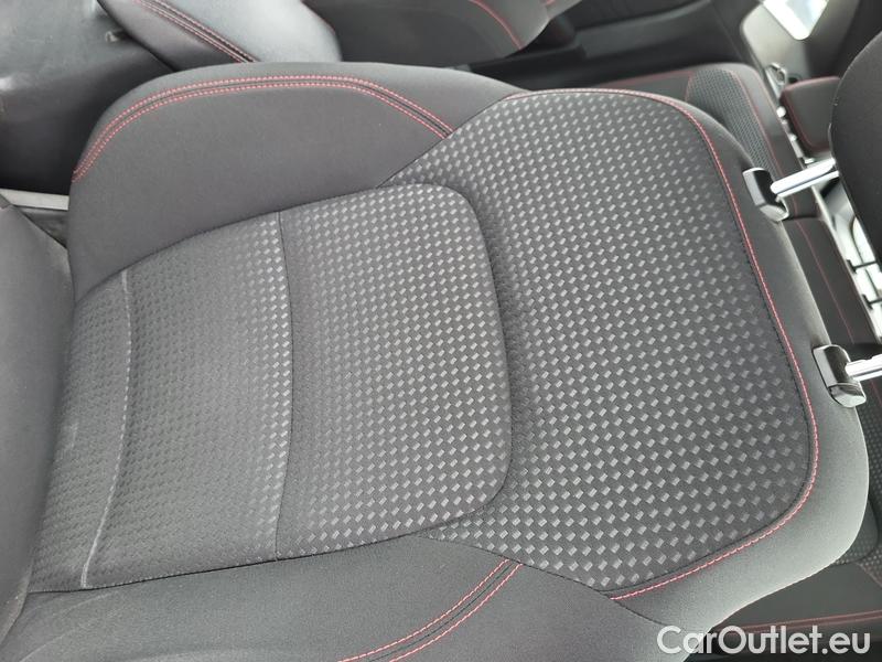  Ford  Kuga  (2019)  2.5DT HEV ST-Line AWD AT #9