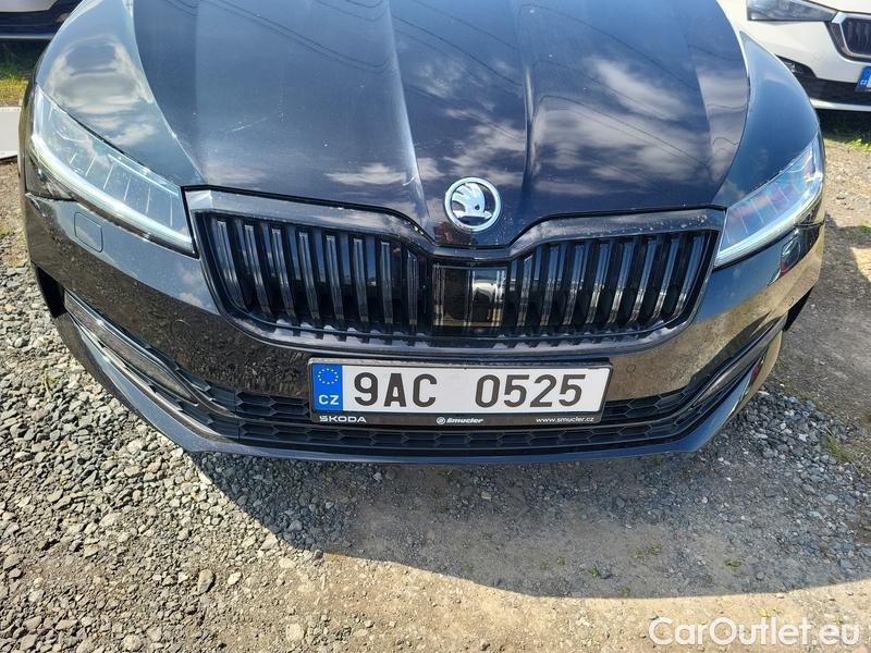  Skoda  Superb  Combi (3V5)(2015) Su.c.2.0TDI 147 4x4 SptL.Aut #2