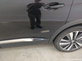  Peugeot  5008 Peugeot  Allure PureTech 130 EAT8 5d #32