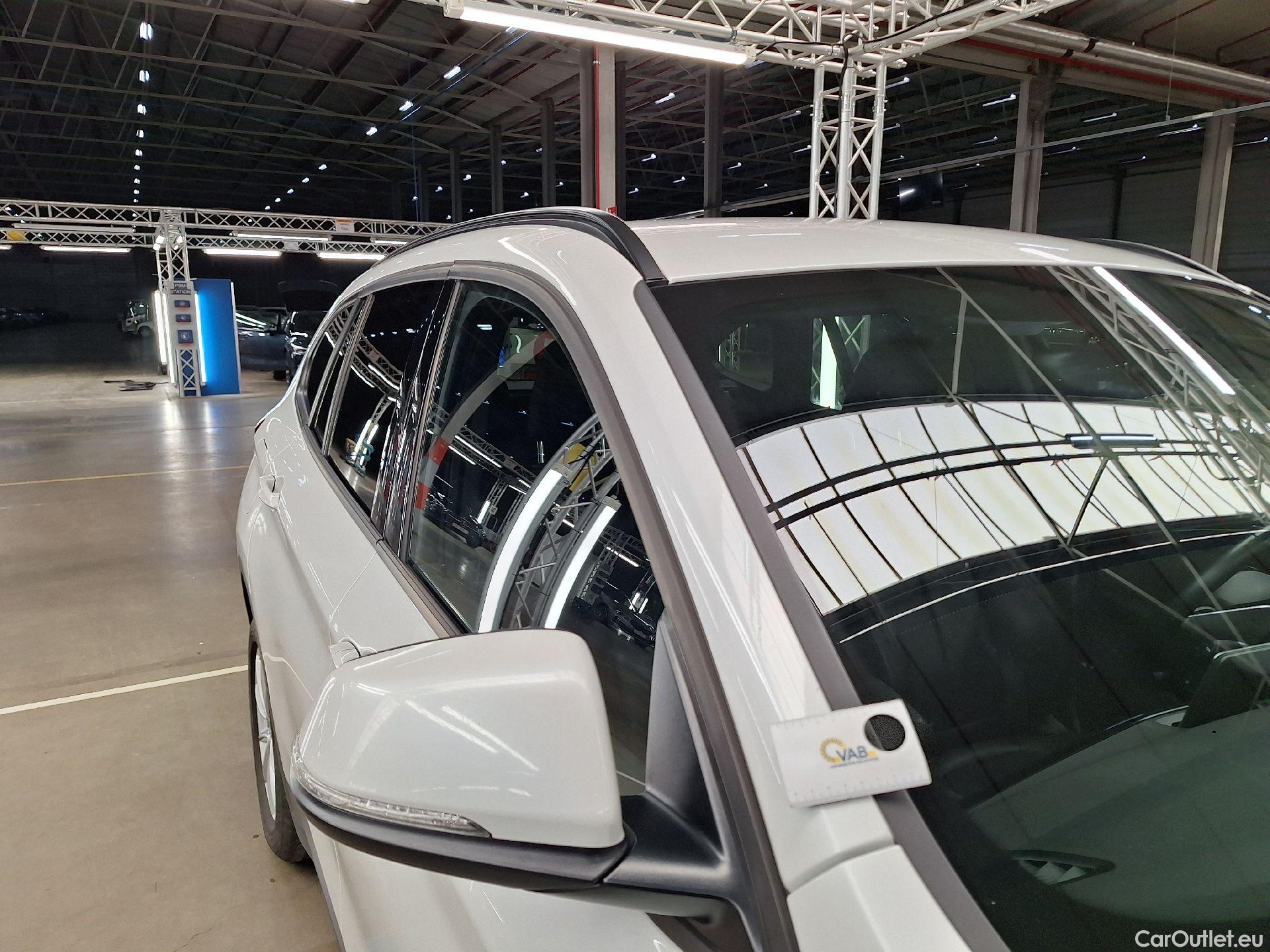  Bmw  X1 BMW,  FL'19, BMW  sDrive16dA (85 kW) 5d #18