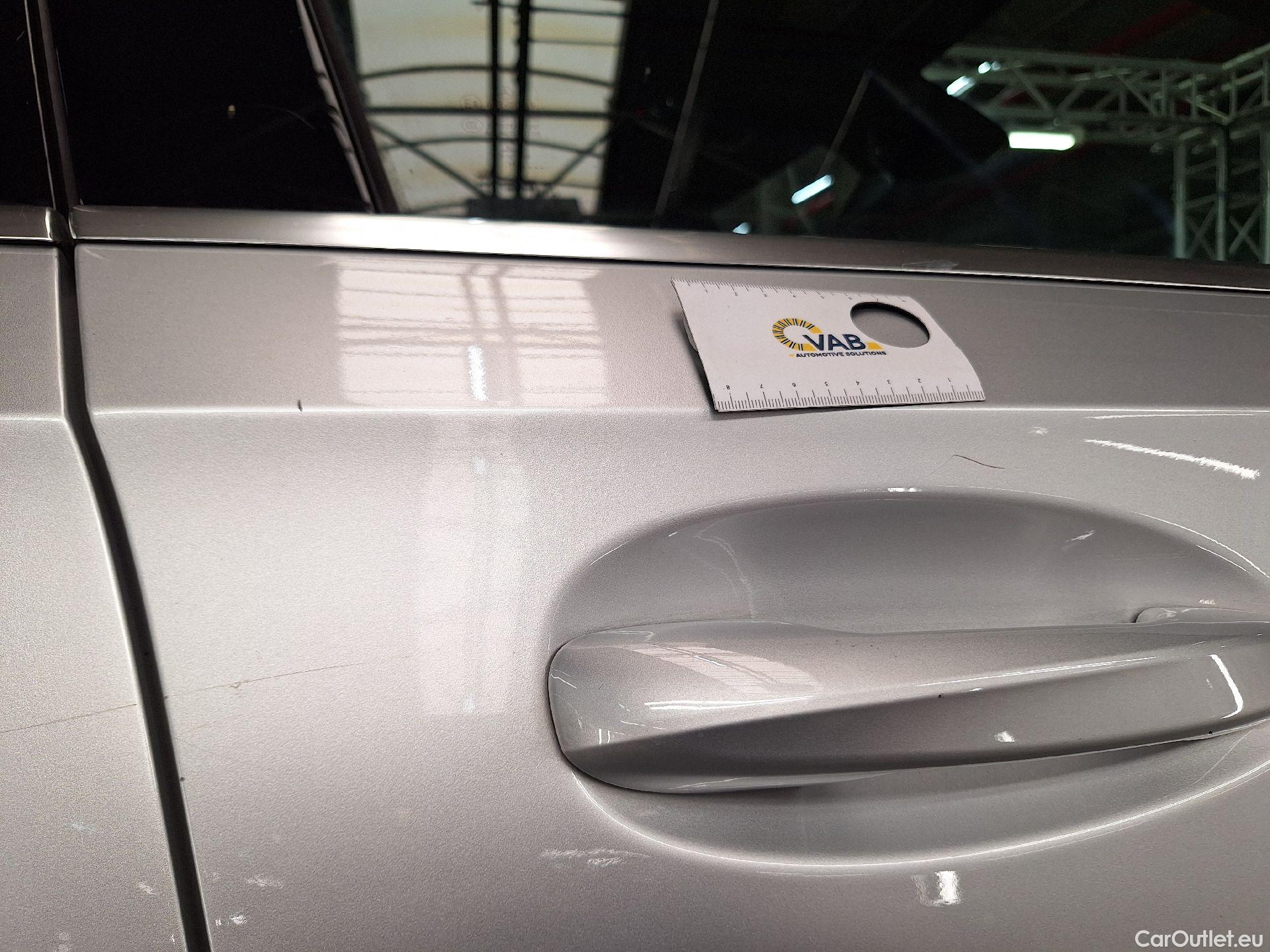  Mercedes  A-Klasse Mercedes, A-Class Berline '18, Mercedes-Benz  Limousine A 180 d DCT Busin #40