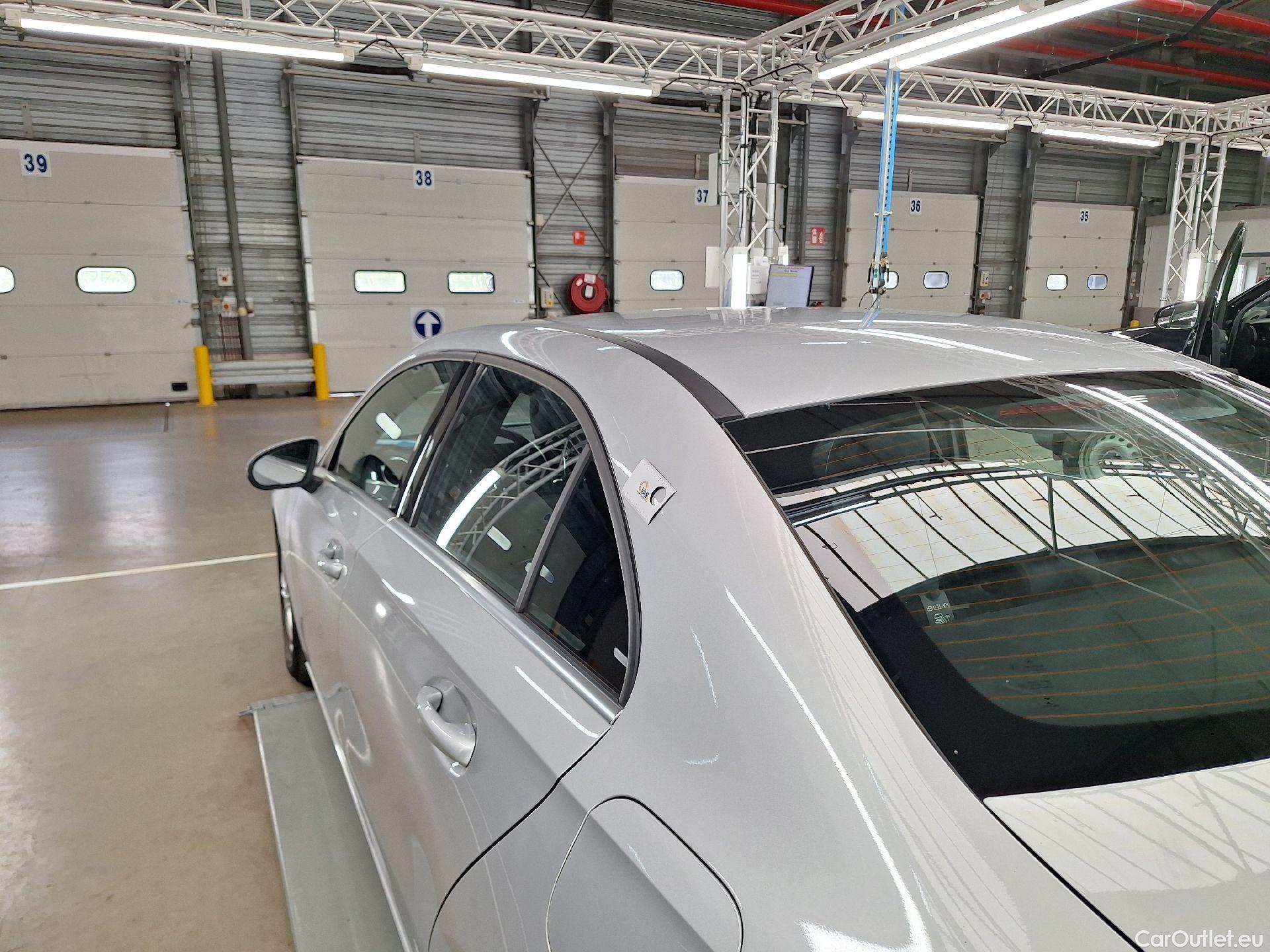  Mercedes  A-Klasse Mercedes, A-Class Berline '18, Mercedes-Benz  Limousine A 180 d DCT Busin #4