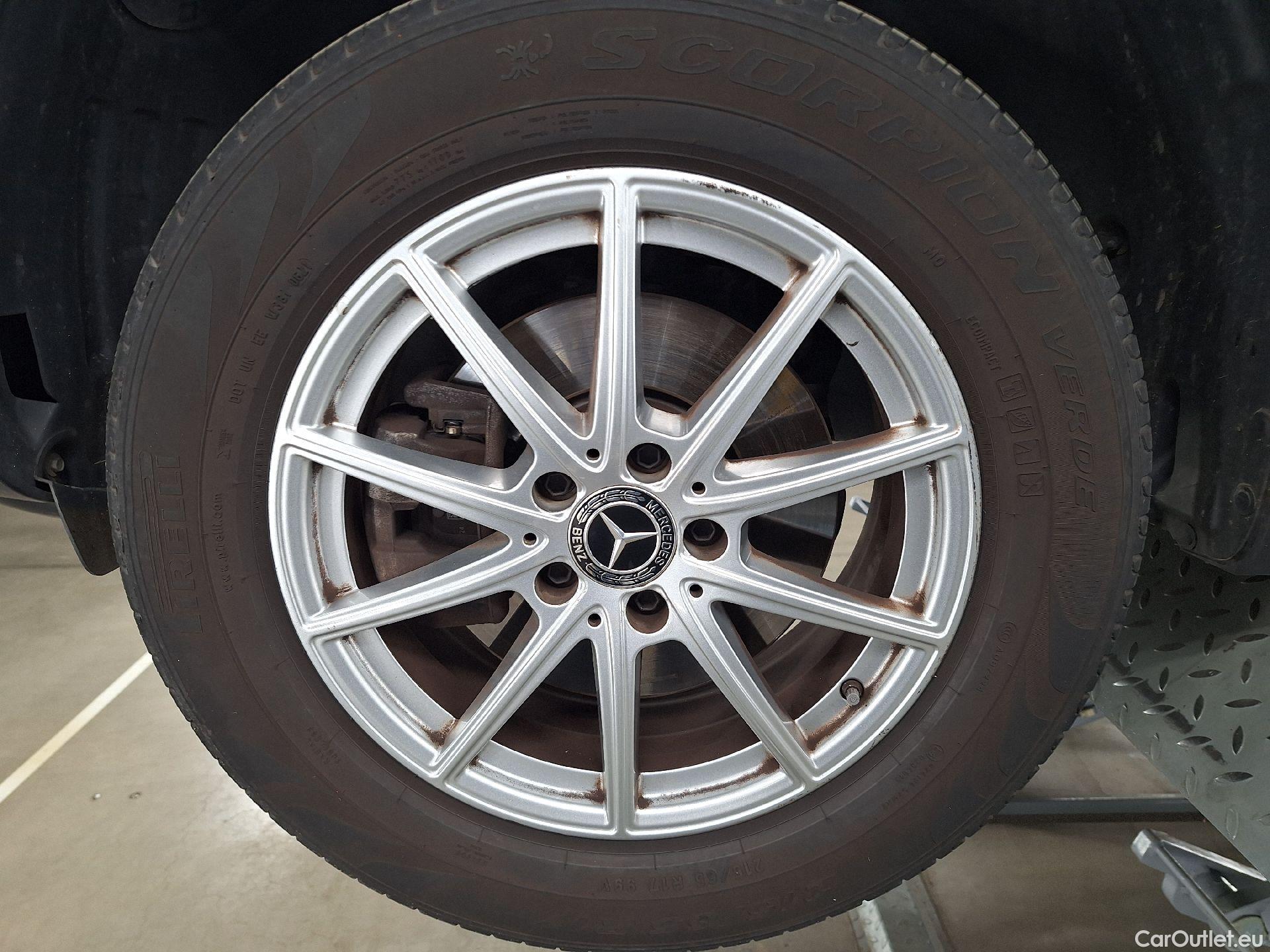  Mercedes  GLB Mercedes,  '19, Mercedes-Benz   180 Business Solution 5d #14