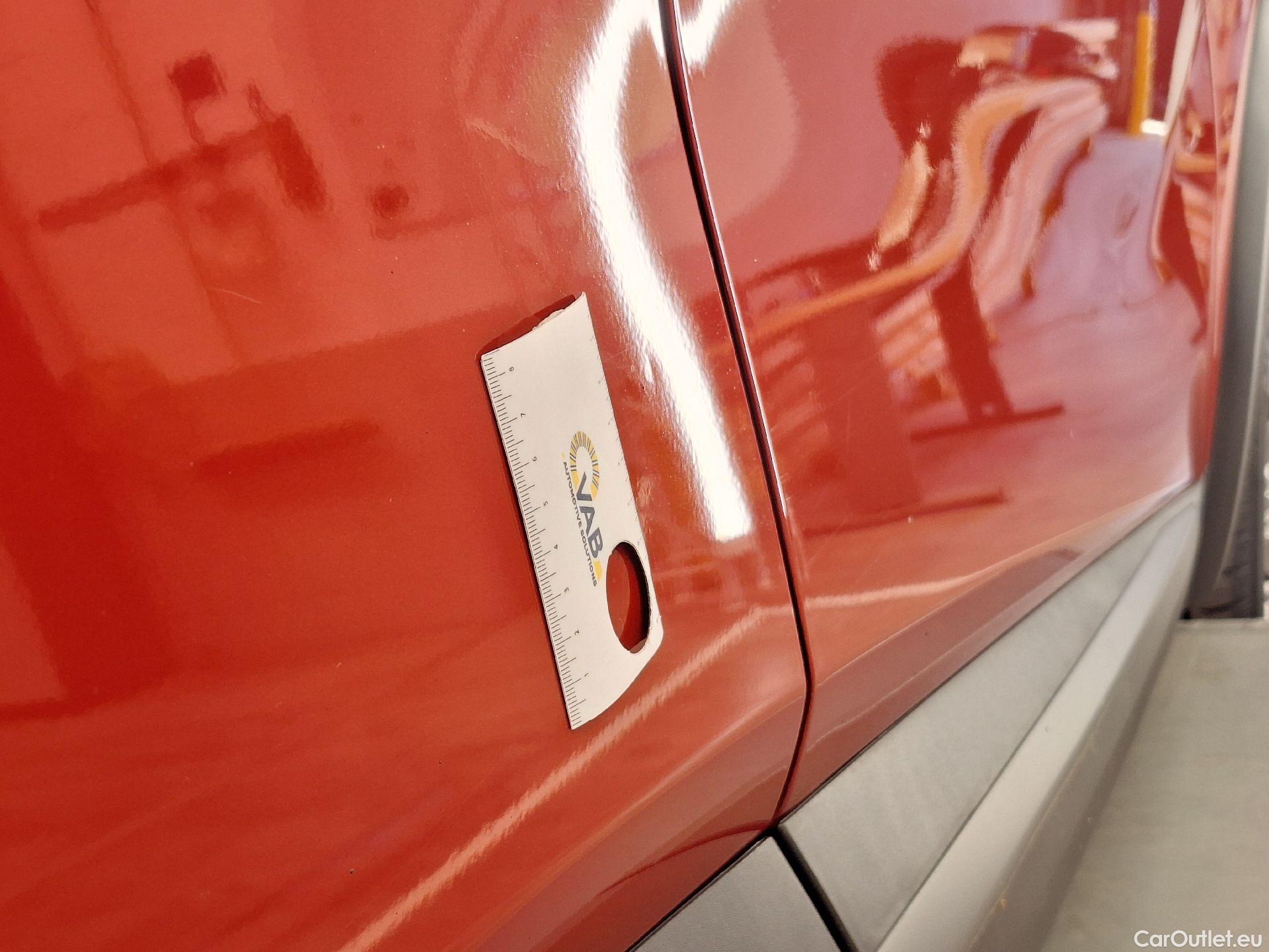  Renault  Captur Renault,  '19 PHEV, Renault  E-TECH Plug-in Hybrid R.S. Line 5d #61