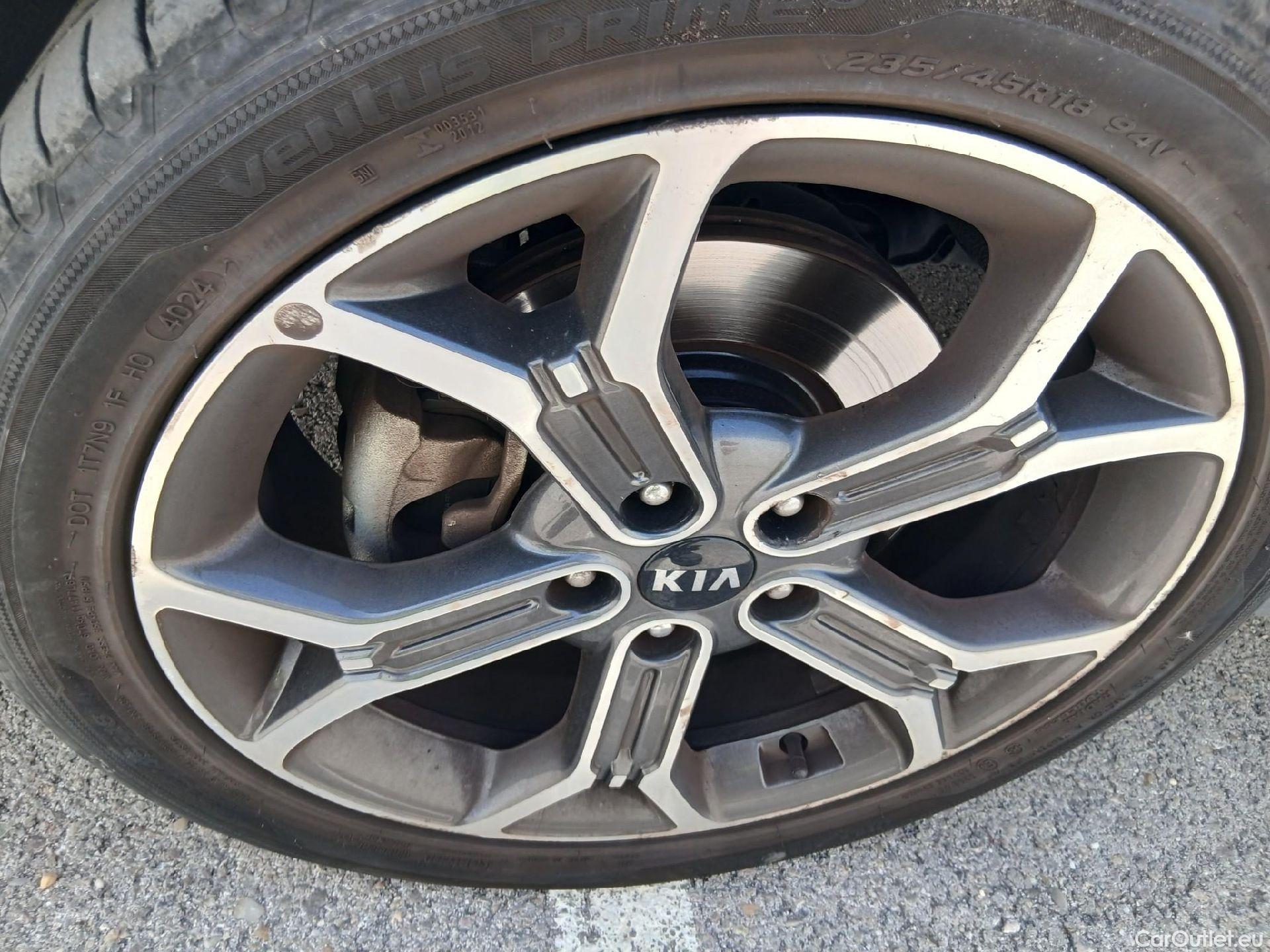  KIA  XCeed KIA  / 2019 / 5P / todoterreno 1.6 MHEV iMT Tech 100kW (136CV) #13