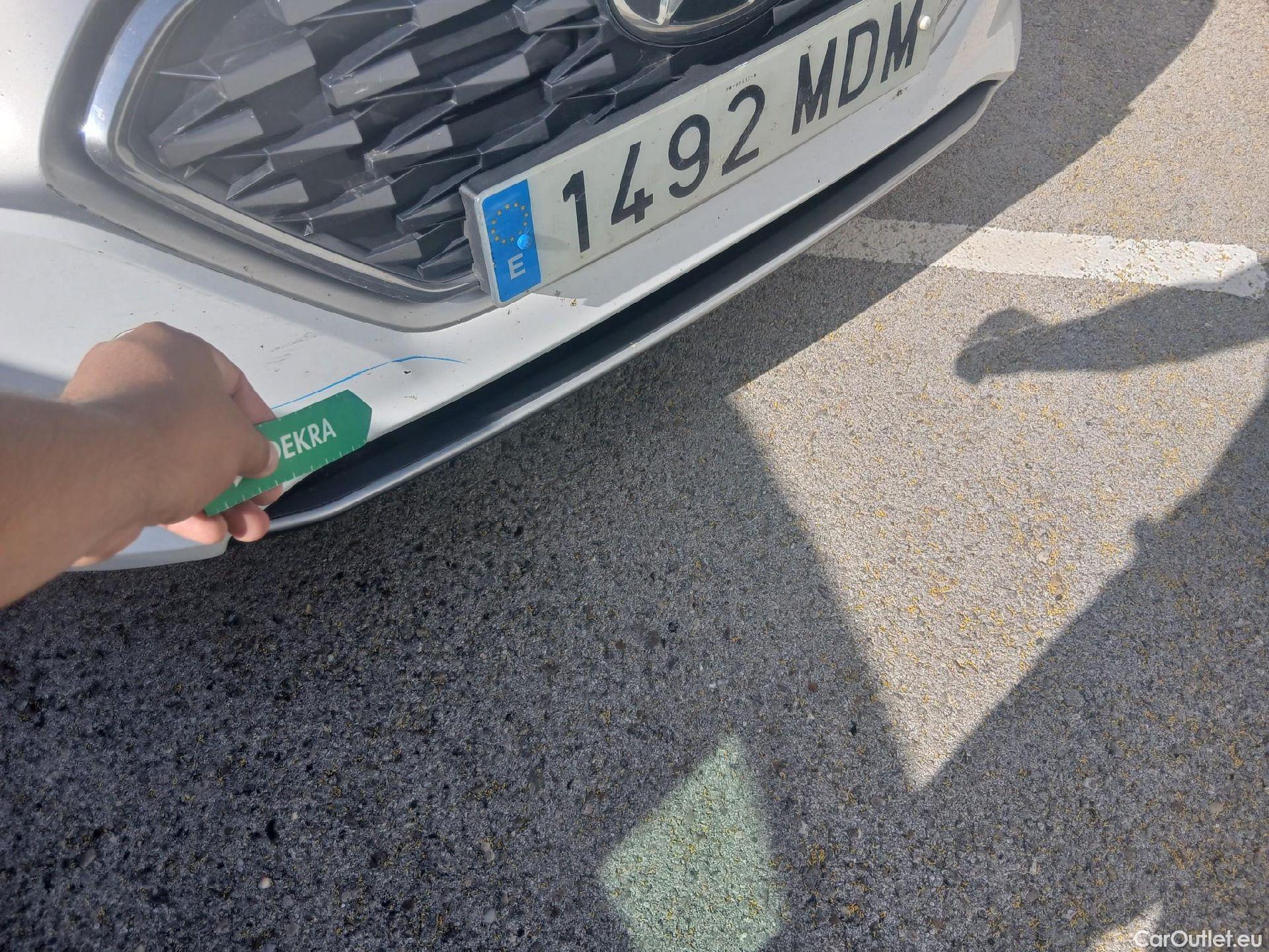  Hyundai   Ioniq HYUNDAI / 2019 / 5P / berlina con portón 1.6 GDI HEV Tecno DCT #9
