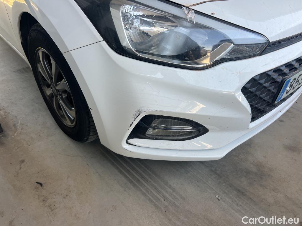  Hyundai  i20 HYUNDAI  / 2018 / 5P / berlina con portón 1.0 TGDI 74kW (100CV) Klass DCT #15