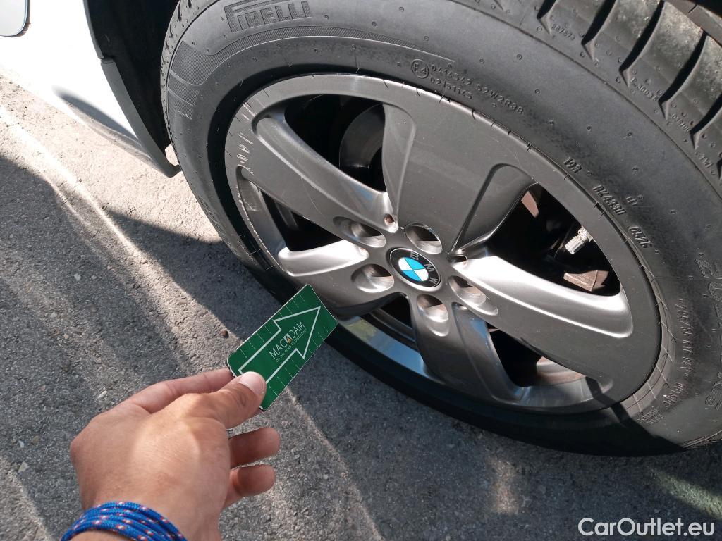  Bmw  Serie 1 BMW  / 2019 / 5P / berlina con portón 118i #12