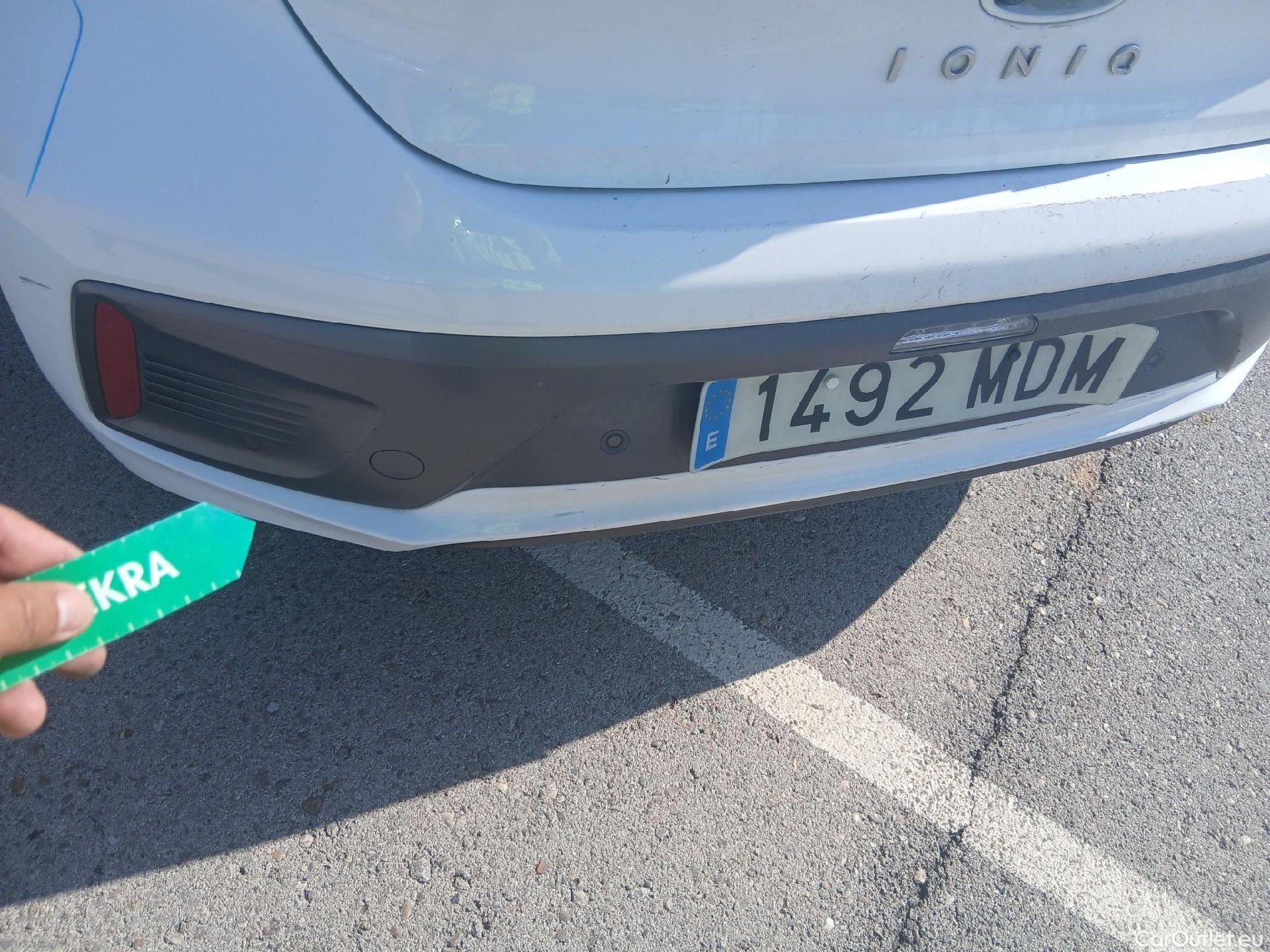  Hyundai   Ioniq HYUNDAI / 2019 / 5P / berlina con portón 1.6 GDI HEV Tecno DCT #22