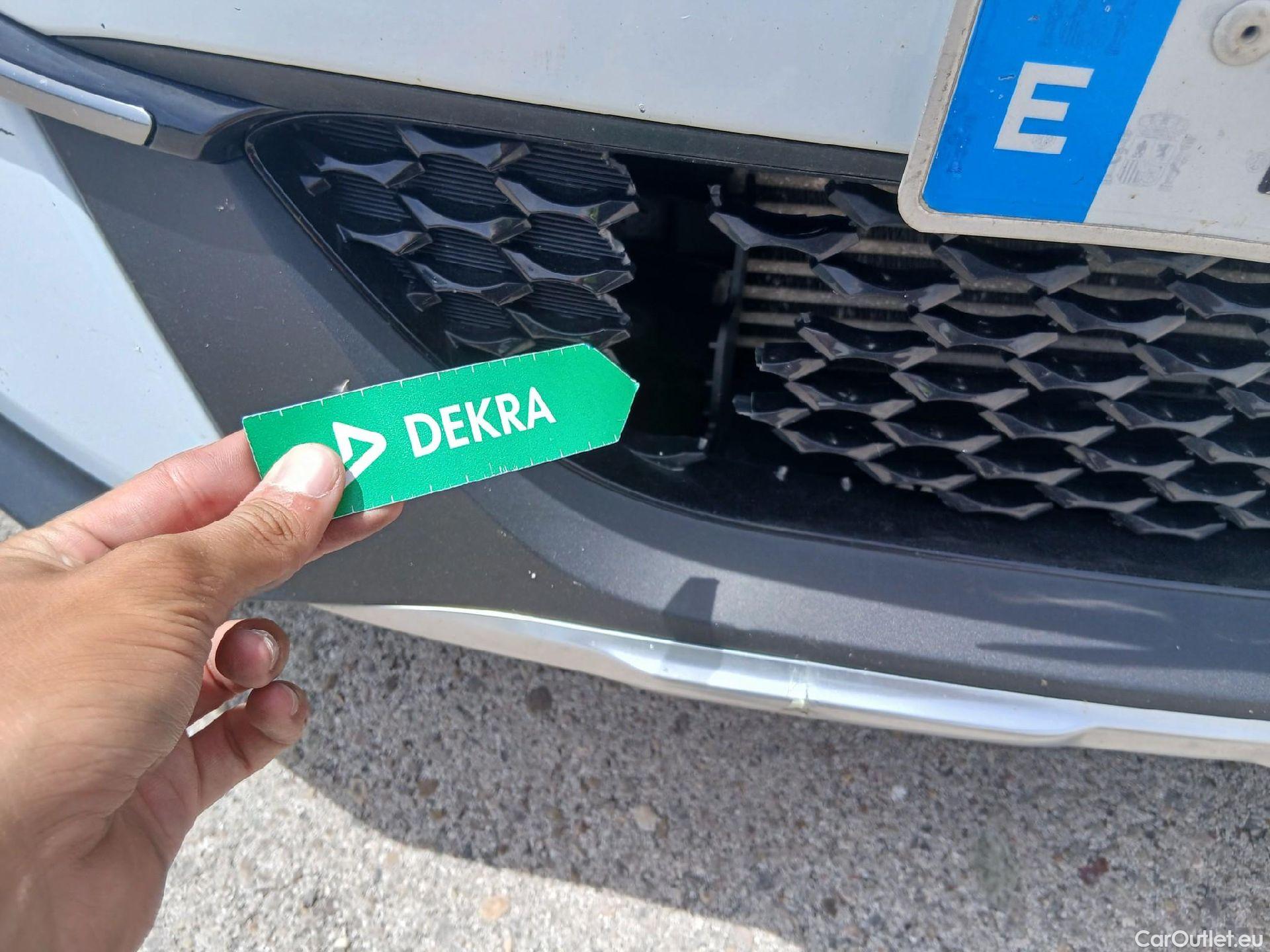  KIA  XCeed KIA  / 2019 / 5P / todoterreno 1.6 MHEV iMT Tech 100kW (136CV) #9