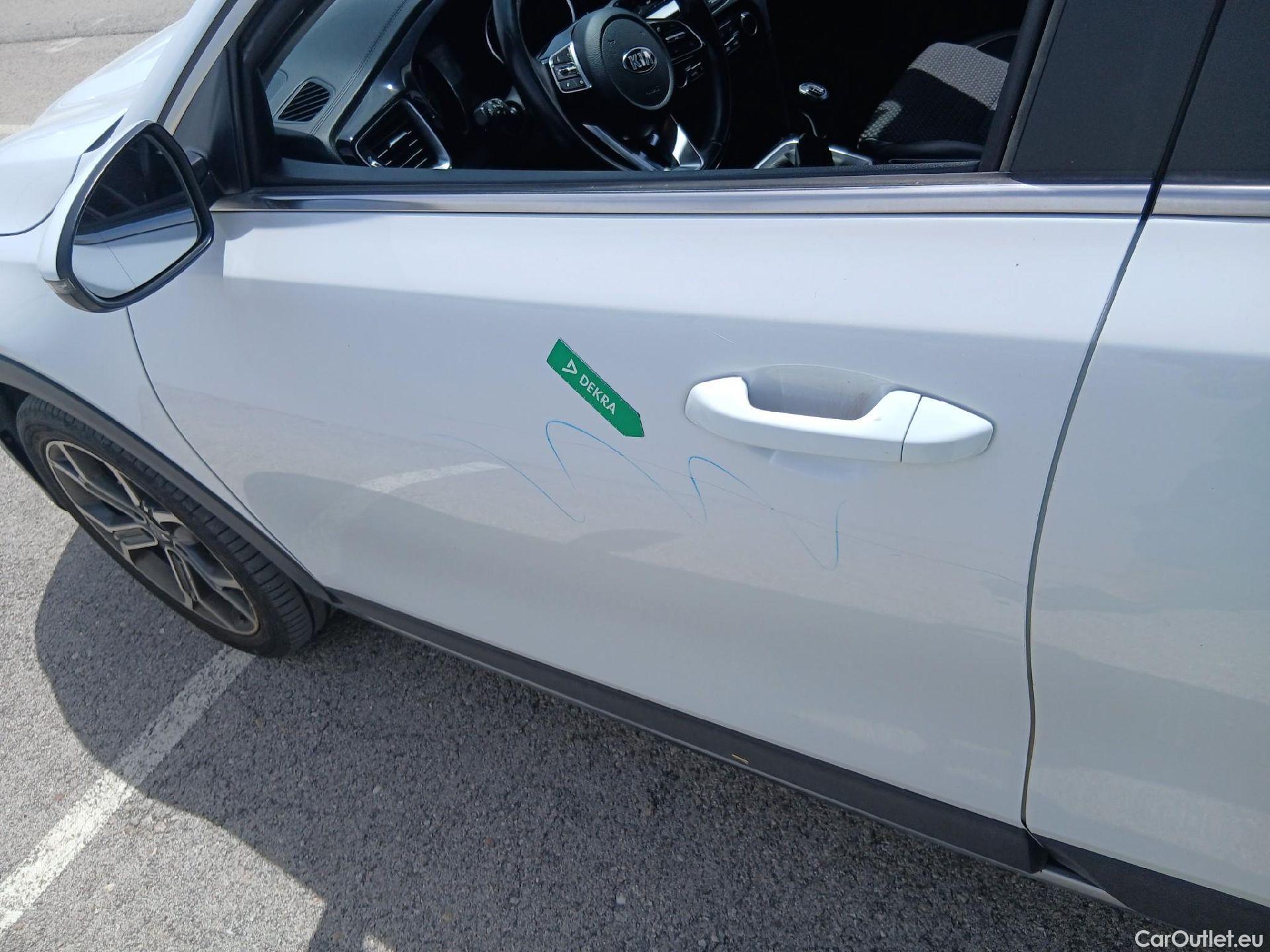  KIA  XCeed KIA  / 2019 / 5P / todoterreno 1.6 MHEV iMT Tech 100kW (136CV) #15