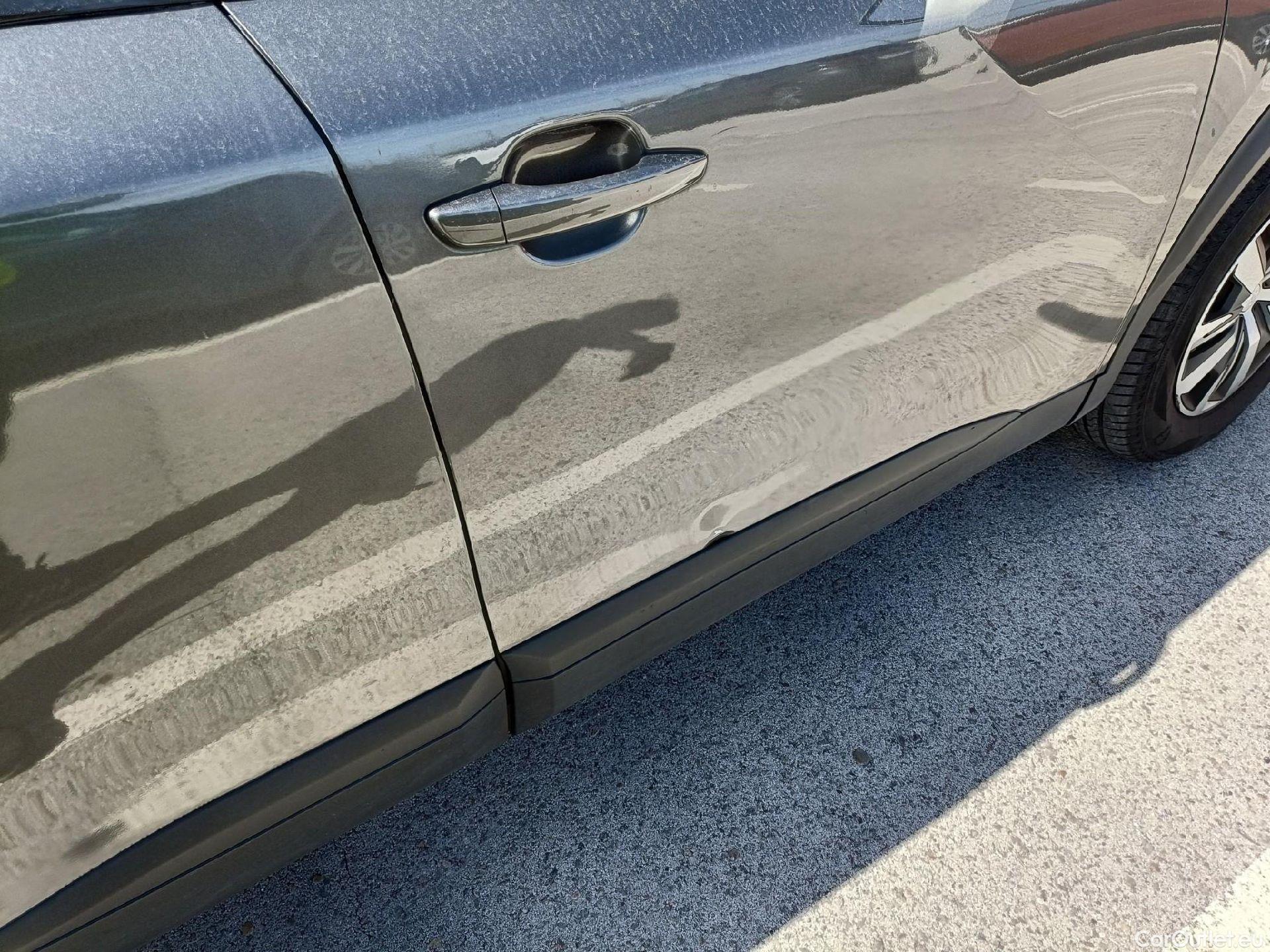 Peugeot  2008 PEUGEOT  / 2019 / 5P / todoterreno Active BlueHDI 81kW (110CV) #37
