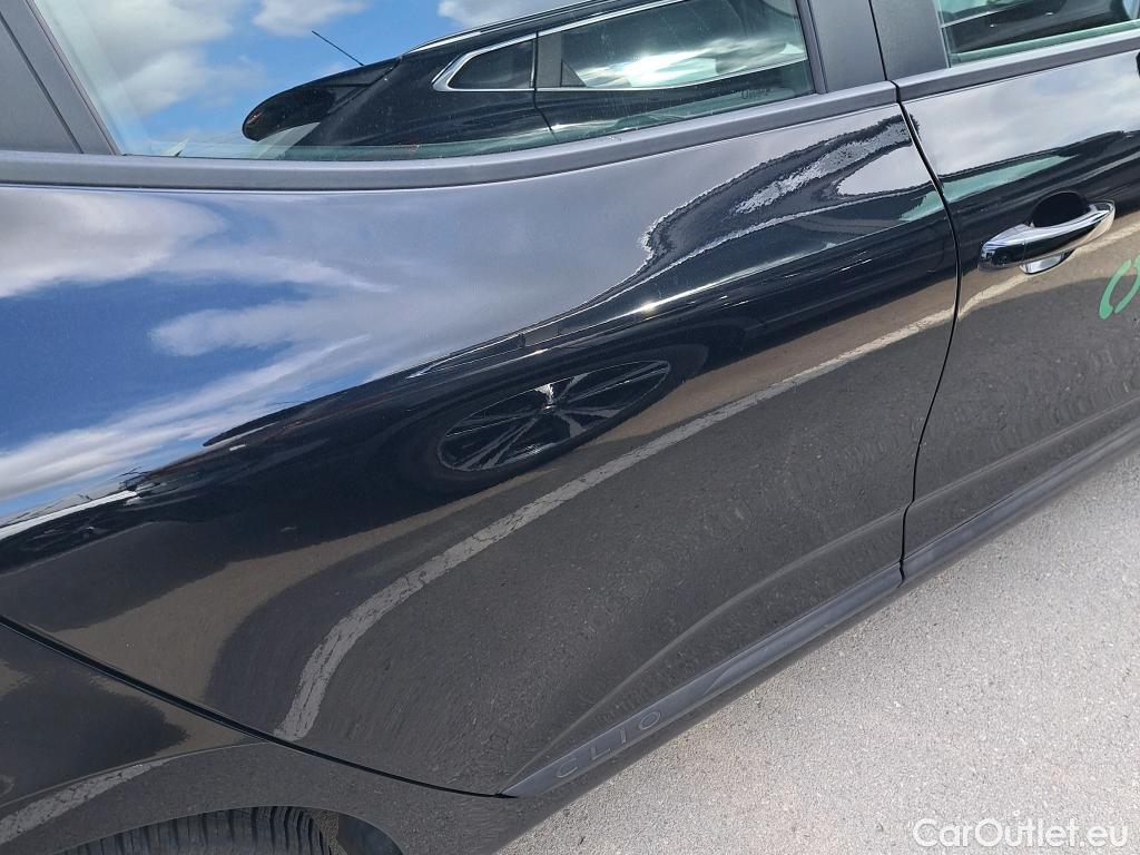 Renault  Clio RENAULT  / 2019 / 5P / berlina con portón Intens TCe 67 kW (91CV) #31
